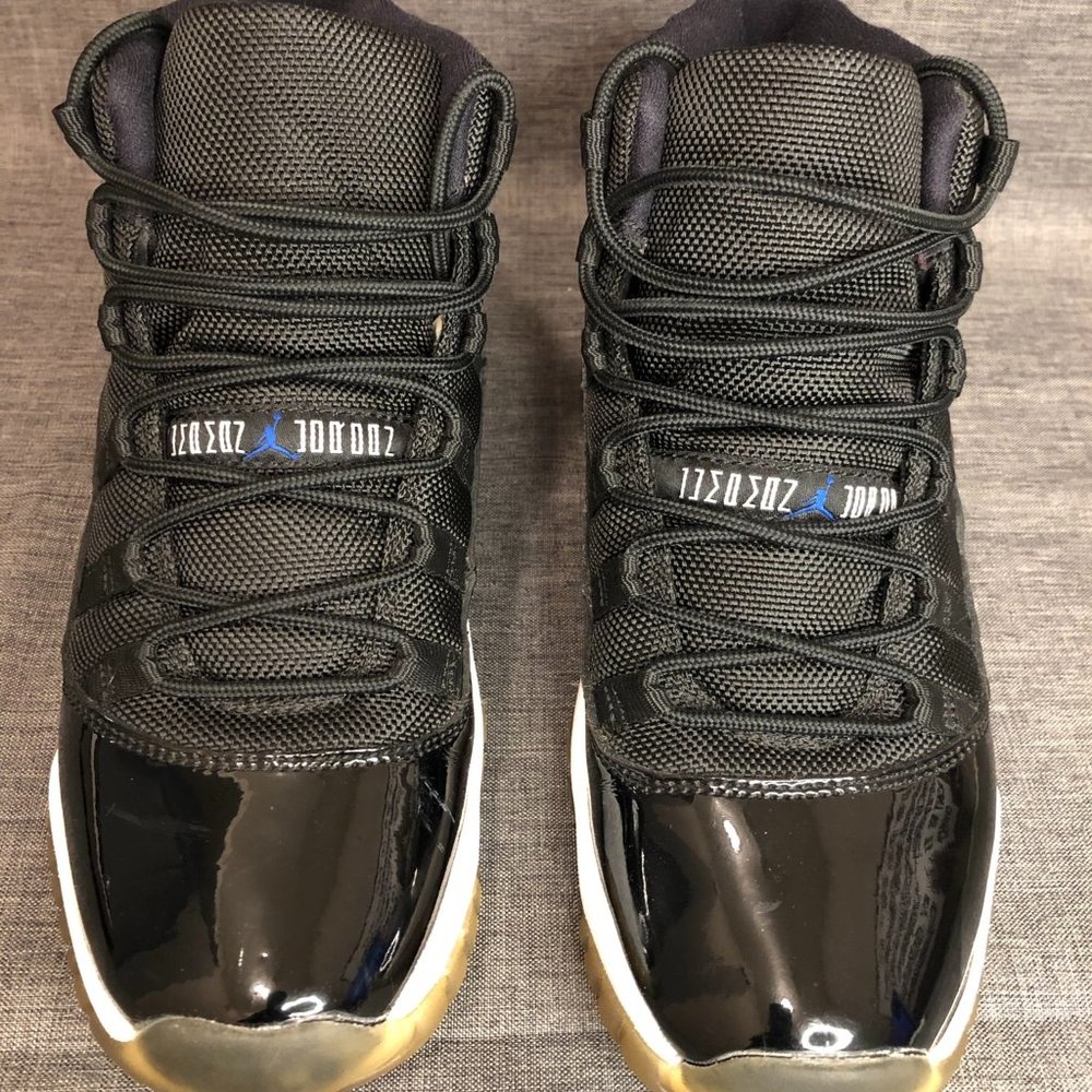 Jordan	Retro 11	Space Jam	Kids	6Y